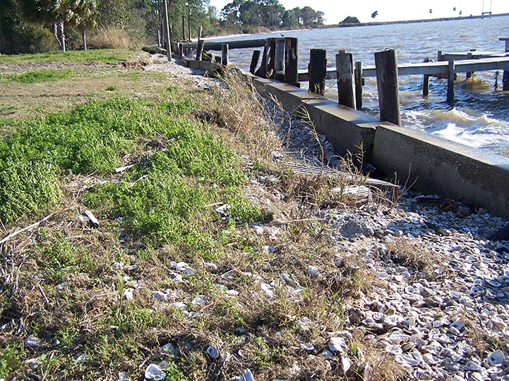 Indian Creek seawall before restoration